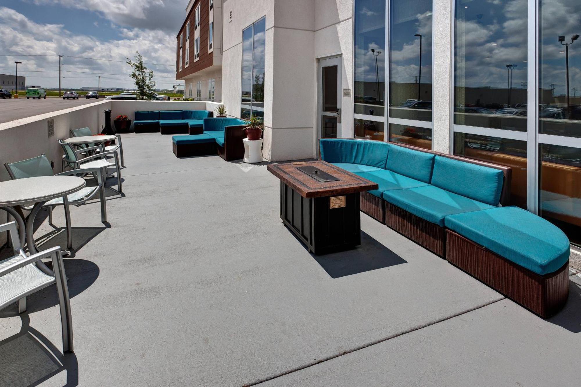 Springhill Suites By Marriott Wichita Airport Екстер'єр фото