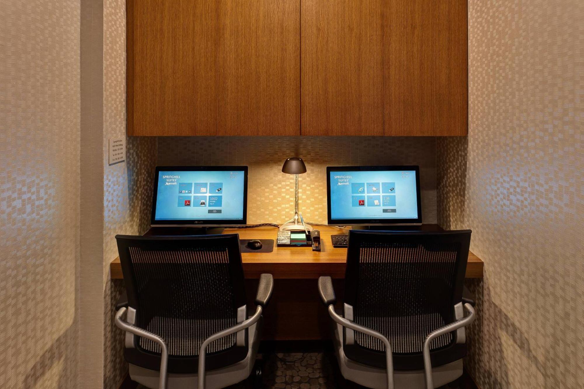 Springhill Suites By Marriott Wichita Airport Екстер'єр фото