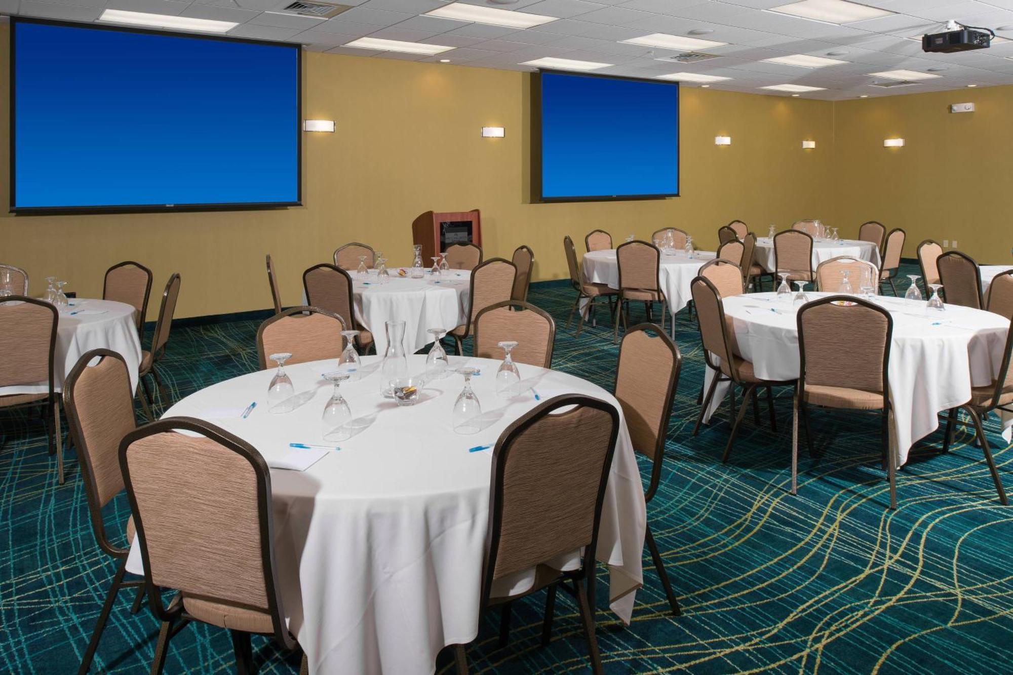 Springhill Suites By Marriott Wichita Airport Екстер'єр фото
