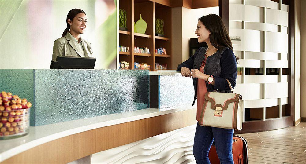 Springhill Suites By Marriott Wichita Airport Екстер'єр фото