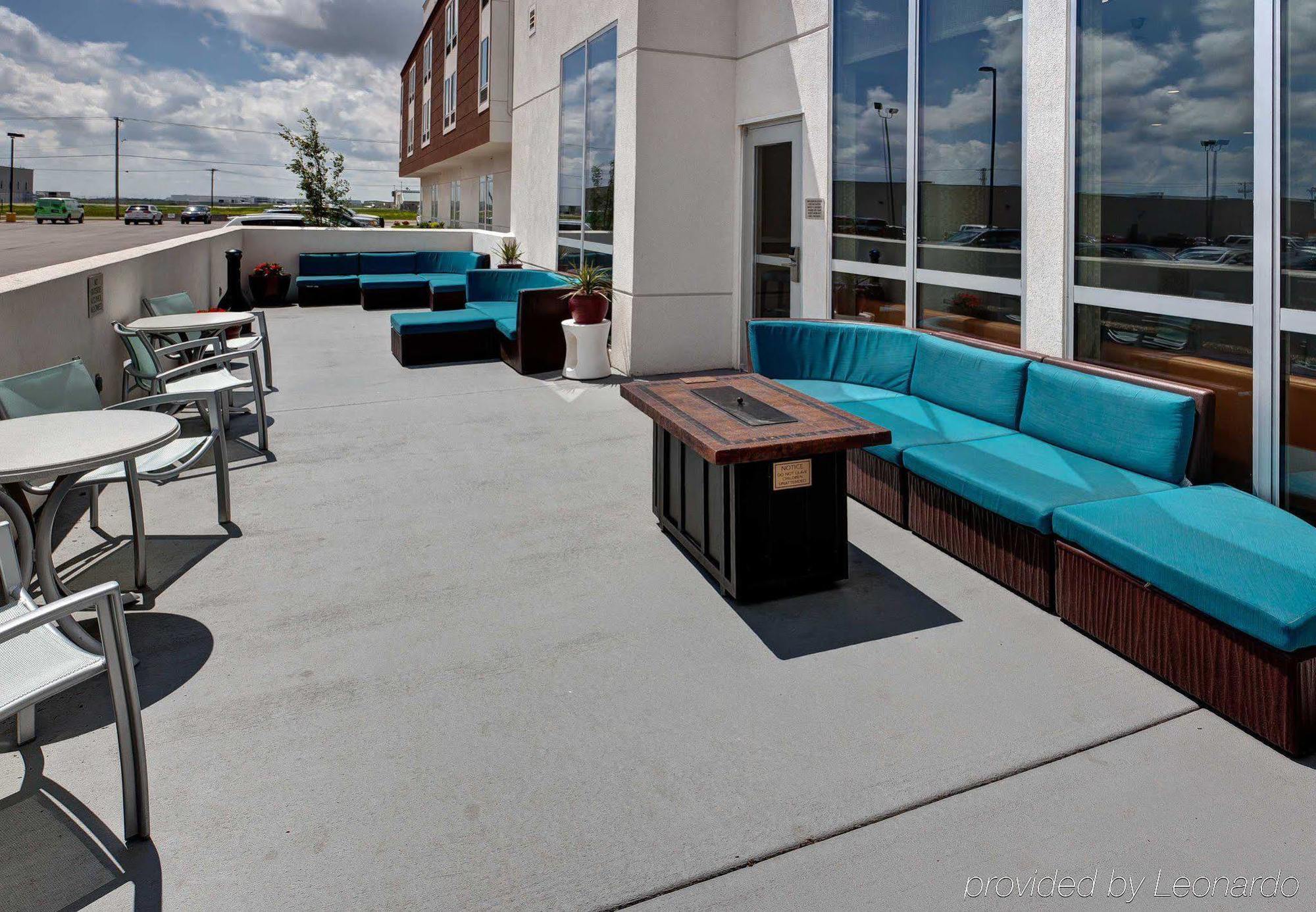 Springhill Suites By Marriott Wichita Airport Екстер'єр фото