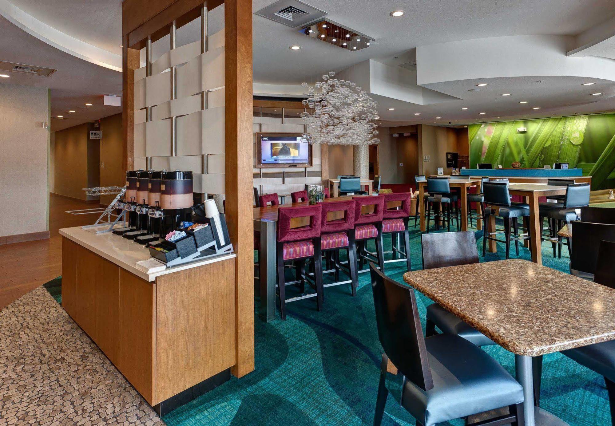 Springhill Suites By Marriott Wichita Airport Екстер'єр фото